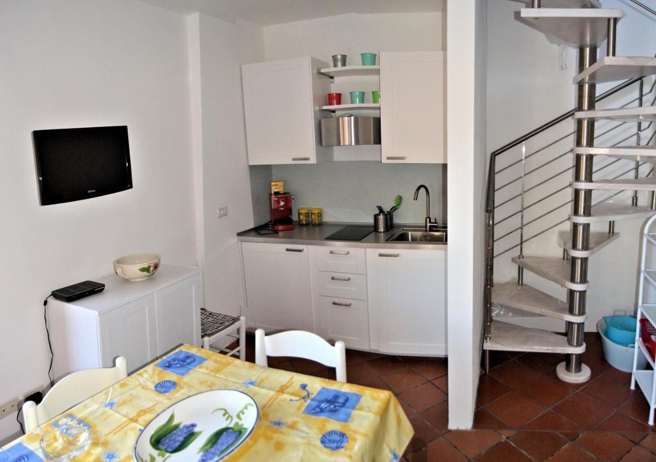 Le Soleil Apartment Spiaggia di Cavoli Bagian luar foto