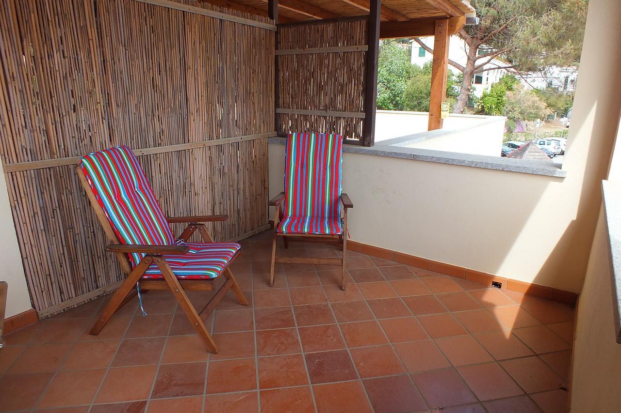 Le Soleil Apartment Spiaggia di Cavoli Bagian luar foto